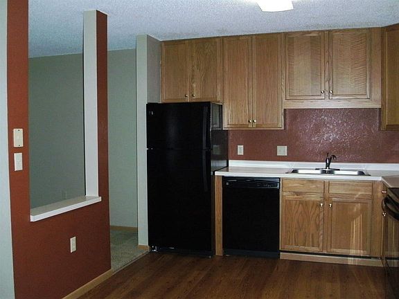 2nd image of 108 N 18th St Unit 122