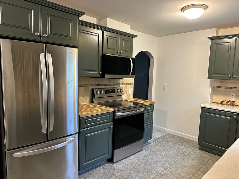 60 Sherwood Dr — Photo 13