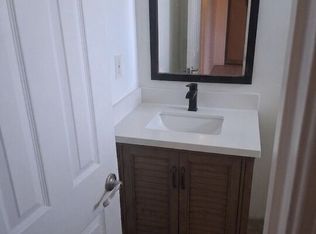 13757 Vanowen St #1, Van Nuys, CA 91405