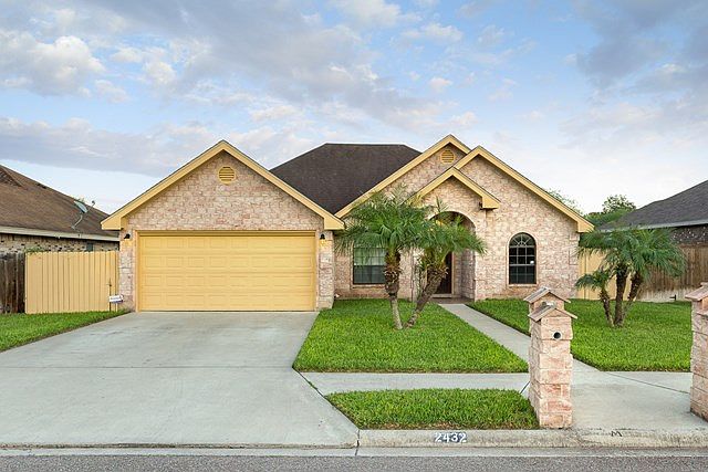 1st image of 2432 Flipper Dr