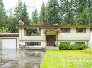 260 Robertson Cres, Hope, BC V0X1L4