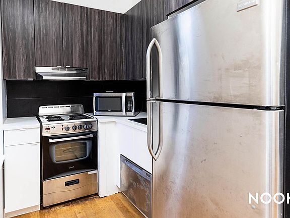 3rd image of 126 Herkimer St #2A