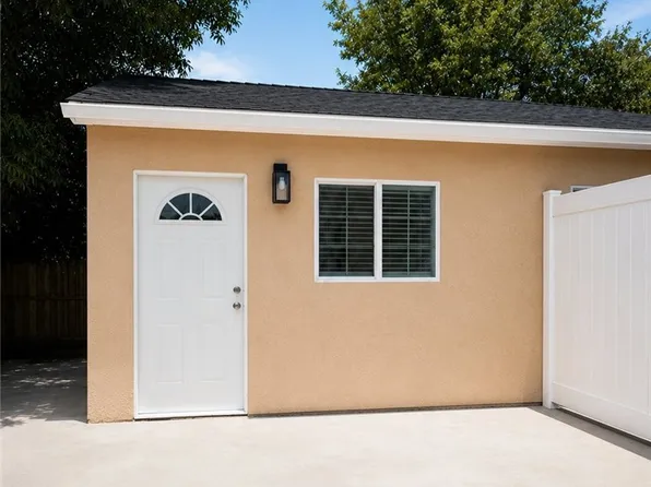 7649 Paso Robles Ave, Van Nuys, CA 91406