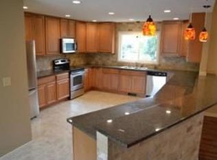 9433 Yucca Ln N, Maple Grove, MN 55369