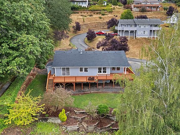 4th image of 220 SE Winchester Hill Drive