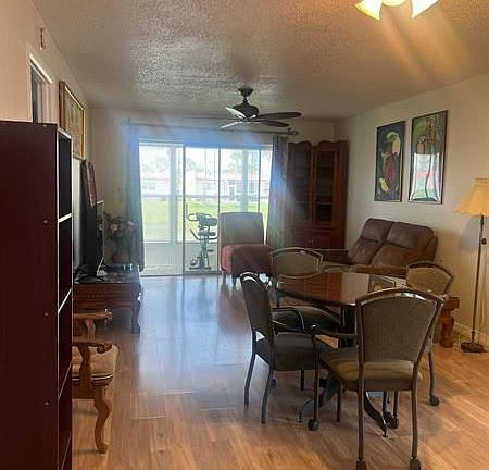 4th image of 185 Lake Carol Dr