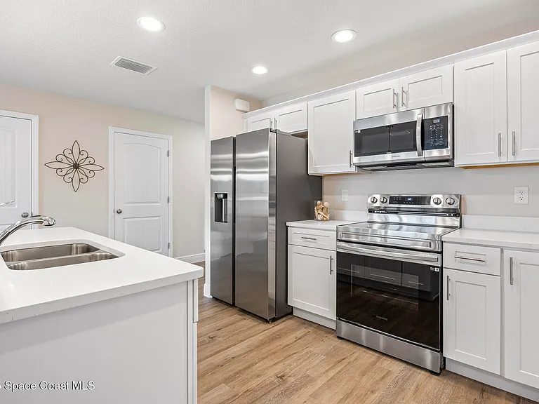 188 Hidden Woods Pl — Photo 8