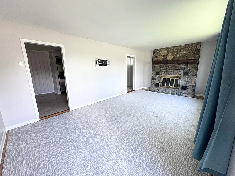 7000 Bonnafair Dr — Photo 3
