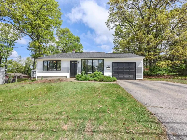 36 Cranwell Drive, Manchester, NH 03109