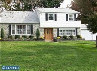 359 Keats Rd, Huntingdon Valley, PA 19006