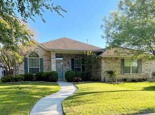10530 Highland Ridge Rd, Fort Worth, TX 76108