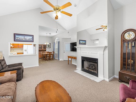 4th image of 6517 Hickory Valley Way