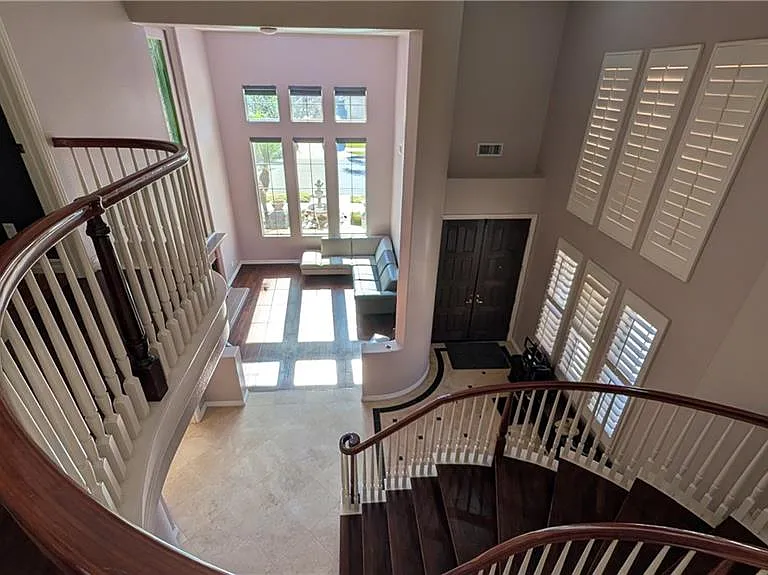 996 N Antonio Cir — Photo 6
