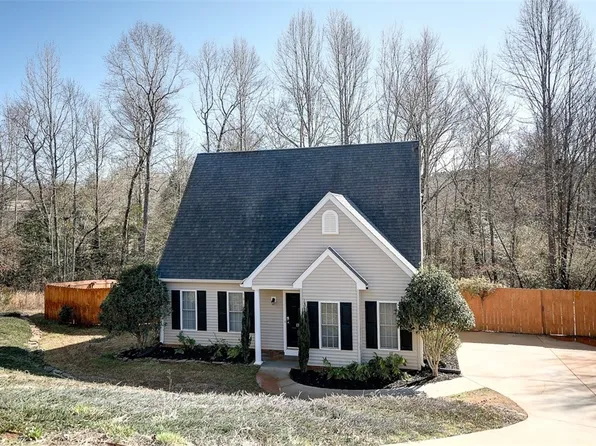 133 Wisteria Way, Pendleton, SC 29670