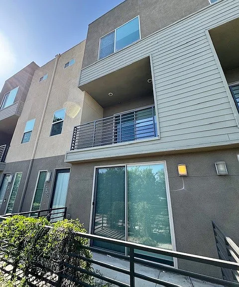 1968 Baxter Ln — Photo 2