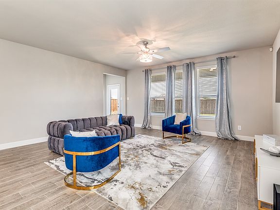 5th image of 1128 Red Hawk Ln