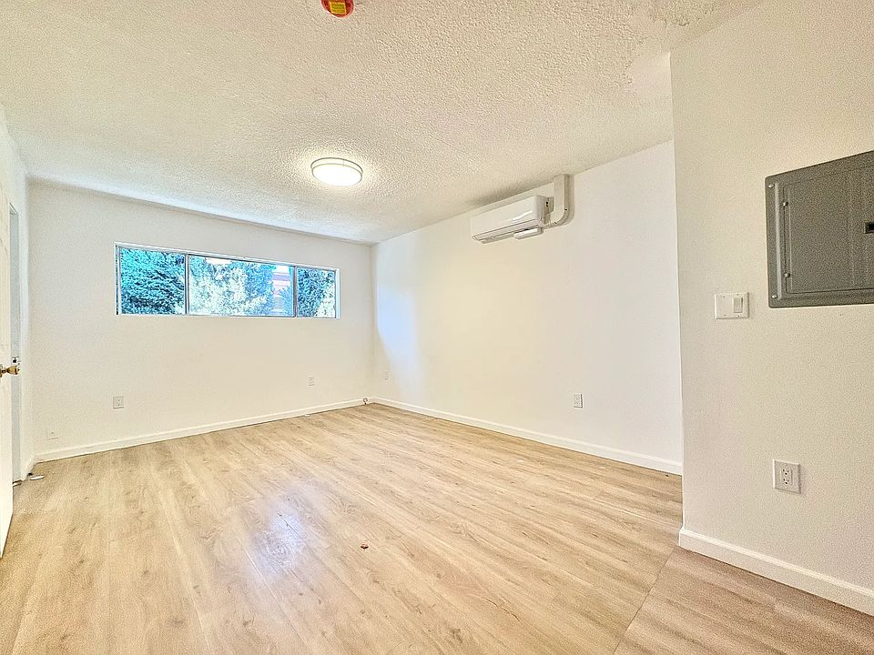 1st image of 11604 Sylvan St #S11