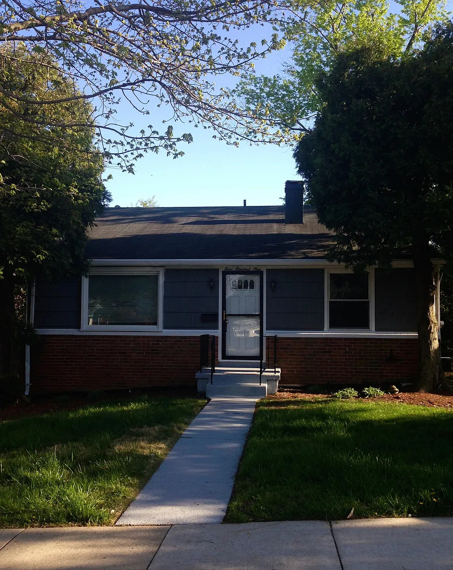 409 Barrymore Dr photo 1