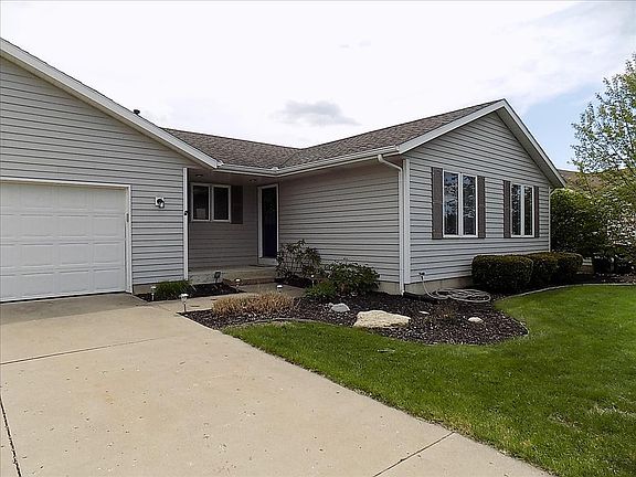2nd image of 3812 Brookfield Dr