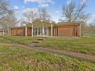 4649 McIlroy Dr, Saint Louis, MO 63128