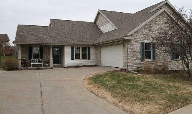 1st image of 9812 Hawks Nest Dr