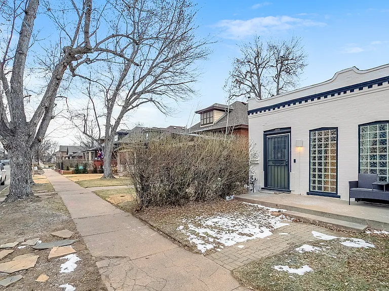 1171 S Emerson St — Photo 9