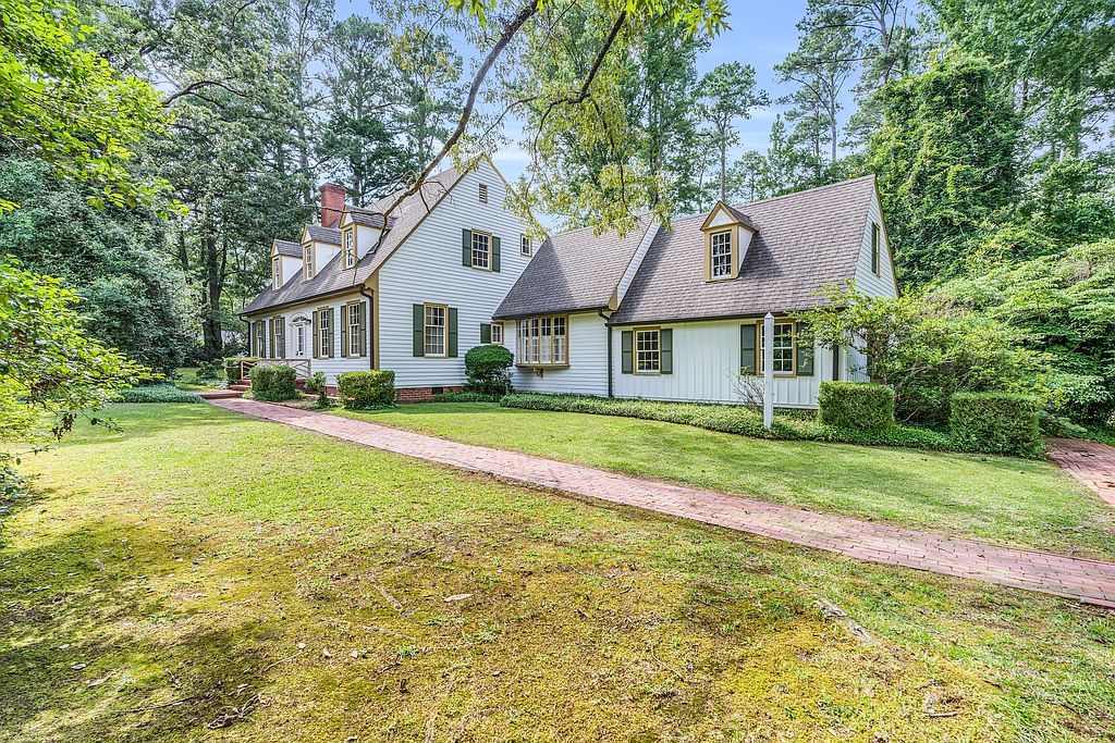 17177 E Main St - Property Image