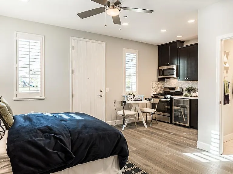 2736 Cannara Ln #7A — Photo 3
