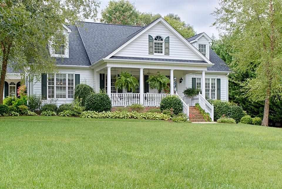 1st image of 10 Cove Harbor Ct