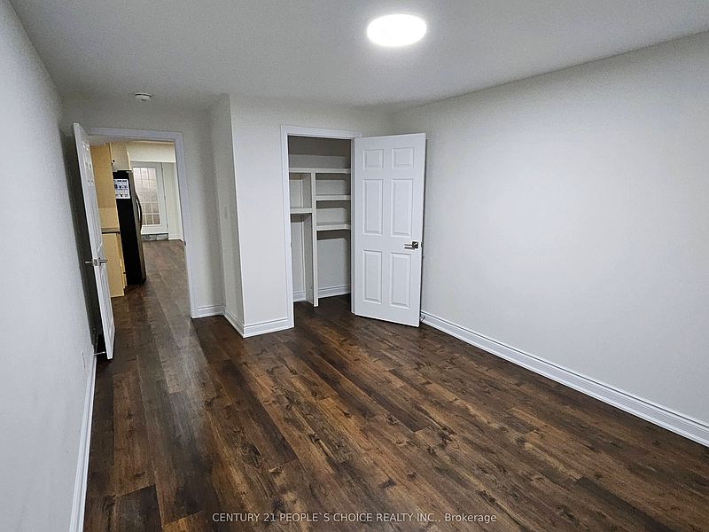 Kitchener House for rent - 2 Bedrooms — photo 12