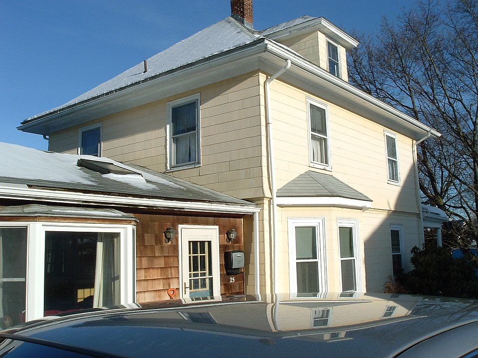 2nd image of 25 Winthrop Ave