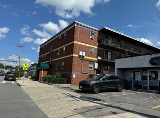 116 Spring St, West Roxbury, MA 02132