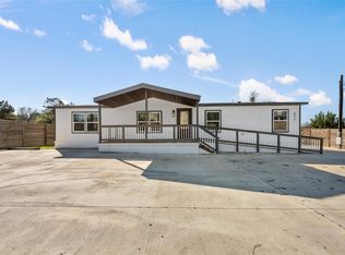 624 S Old Stagecoach Rd, Kyle, TX 78640