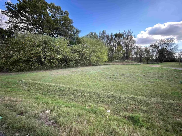 0 2nd St, Muscle Shoals, AL 35661