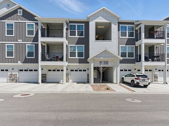 3rd image of 972 W Spider Green Way Unit 1