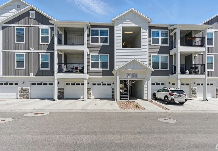 972 W Spider Green Way #1 — Photo 3