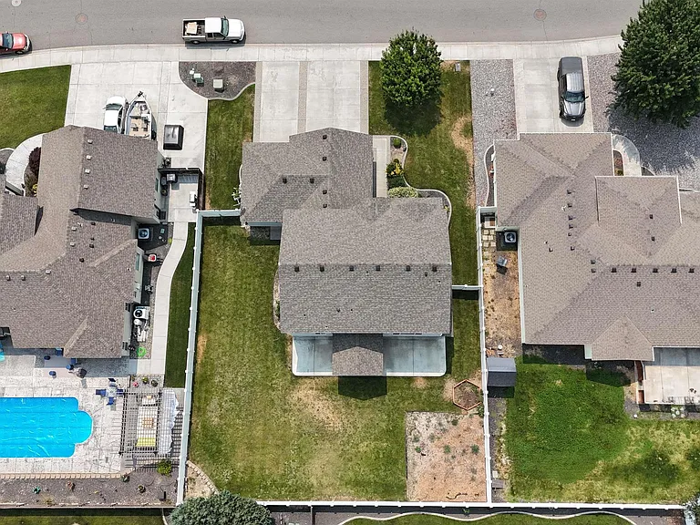 1815 Sunshine Ave — Photo 28