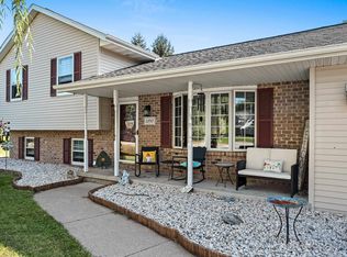 1390 Huben Dr, Green Bay, WI 54313