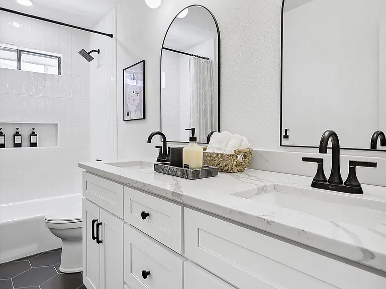 800 High Meadow Dr — Photo 27