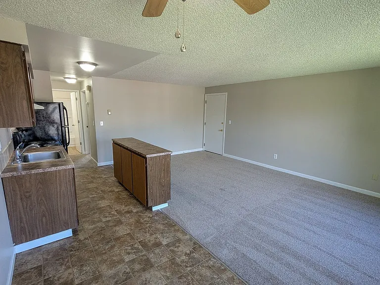 Apartment Complex ~ Murphy Manor — Photo 29