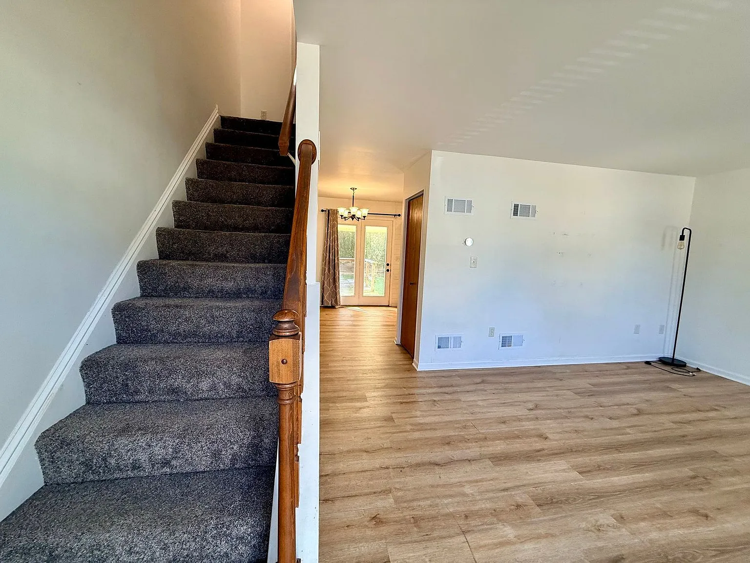 3 bed, 1.5 bath, 1440 sqft, $1,825 — Photo 3