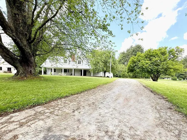 3621 Tunnelton Rd, Bedford, IN 47421