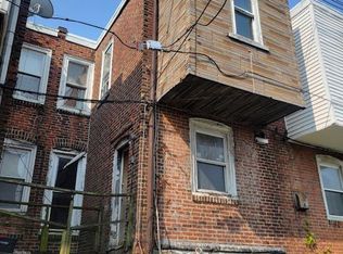 2051 S 68th St, Philadelphia, PA 19142