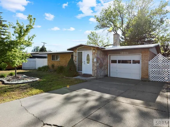 1880 S Eagle Dr, Ammon, ID 83406