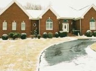 1375 Sandy Valley Rd, Hendersonville, TN 37075