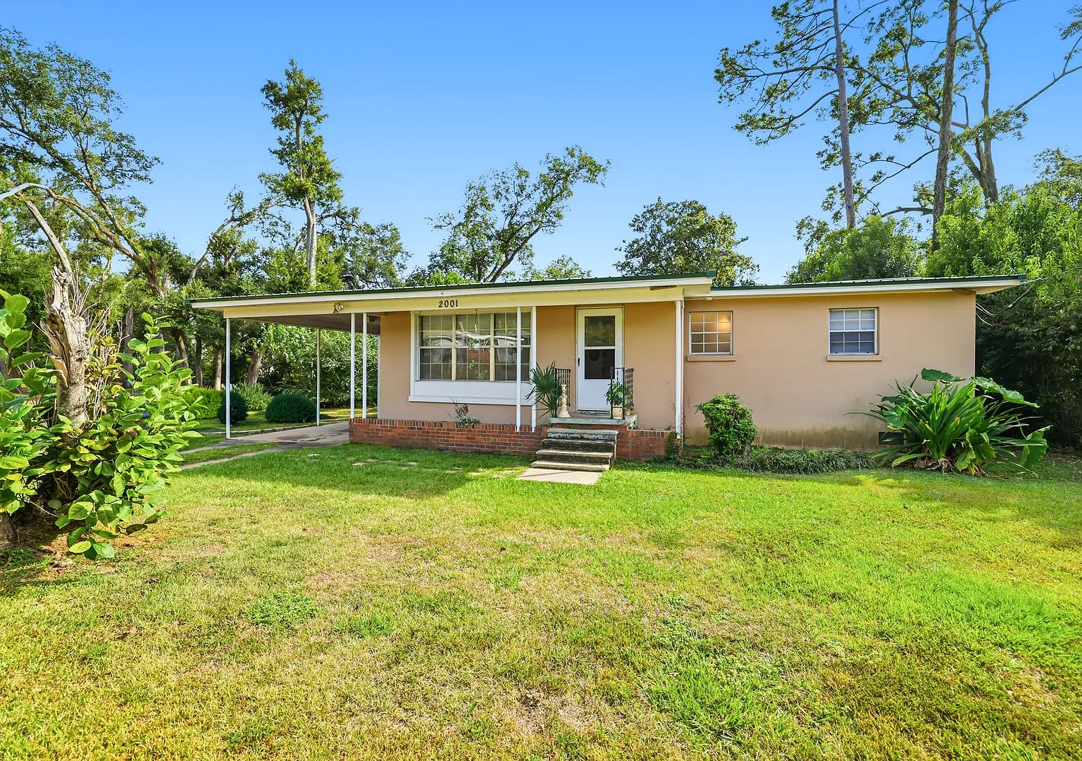 4 Bedroom House Near FSU for August 2027! — Photo 1