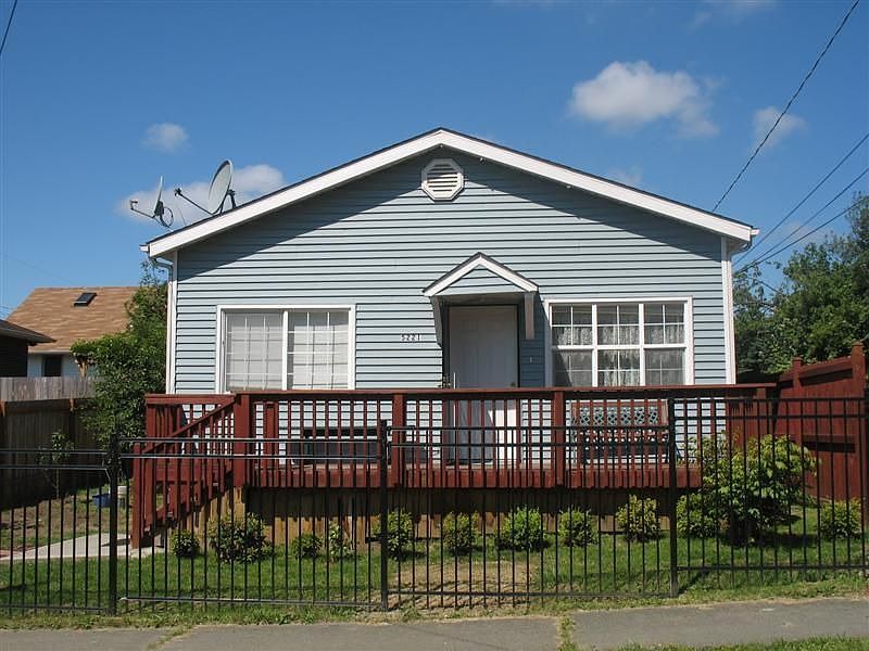 2nd image of 5221 17th Ave S