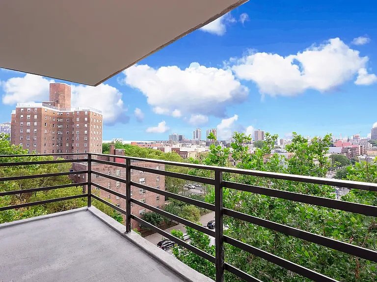 2186 5th Ave #9P — Photo 2