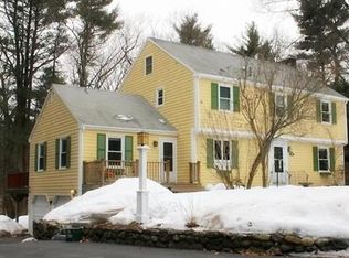 15 Brewer Ln, Reading, MA 01867