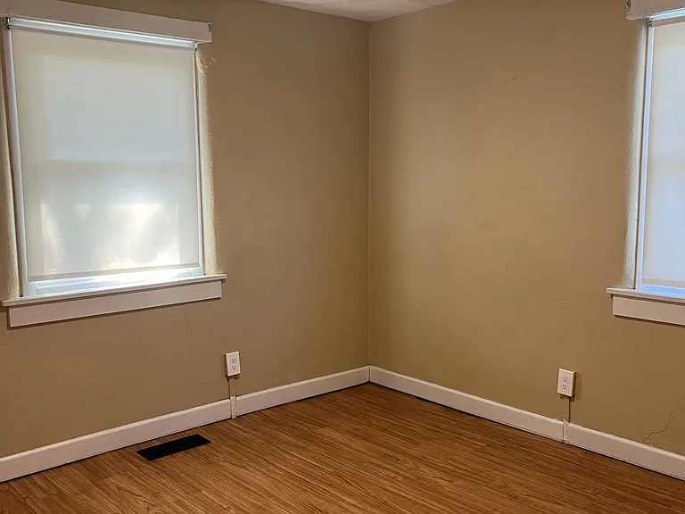 303 Hope Ave — Photo 6